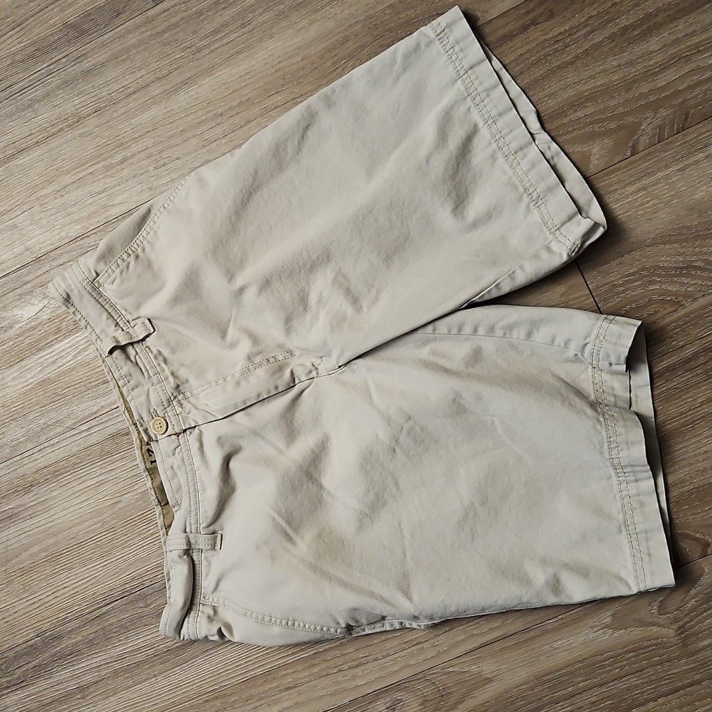 🌟Izod Saltwater Men's 32 Khaki Flat Front Chino Casual Golf Shorts RN# 36543